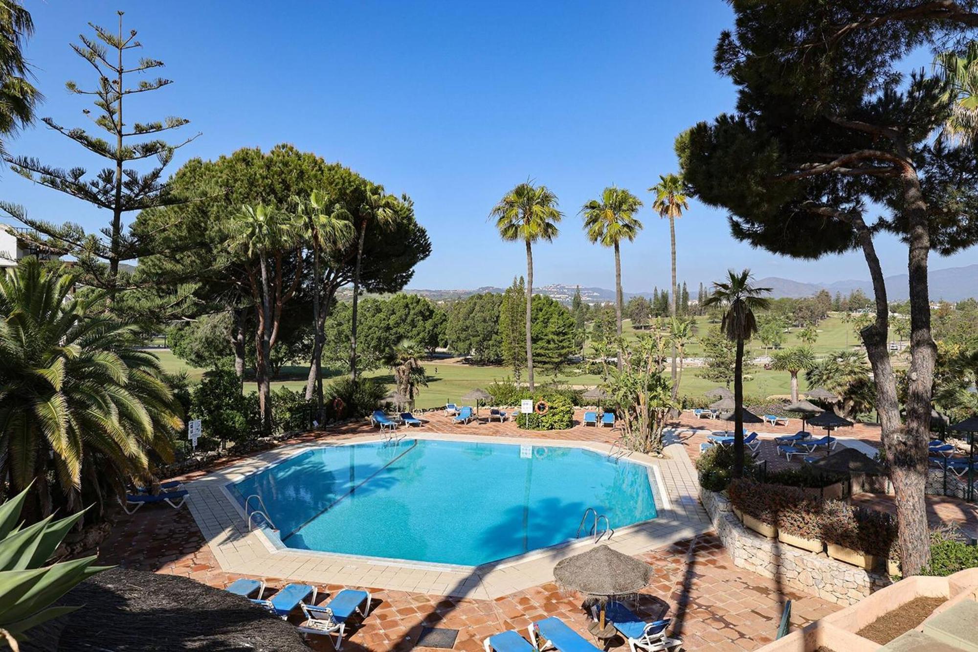 053 - Two Bed Mijas Golf Apartment In Popular Matchroom Golf Club Fuengirola Esterno foto