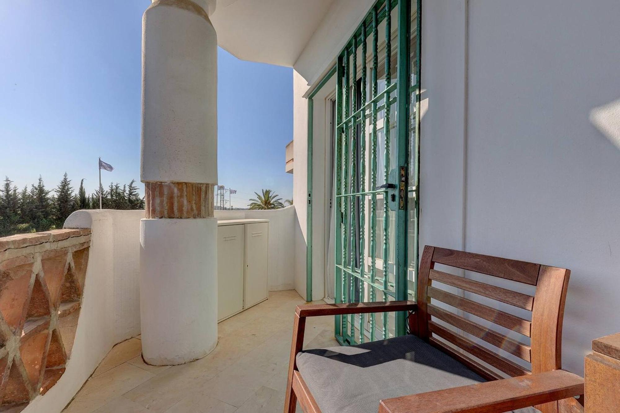 053 - Two Bed Mijas Golf Apartment In Popular Matchroom Golf Club Fuengirola Esterno foto